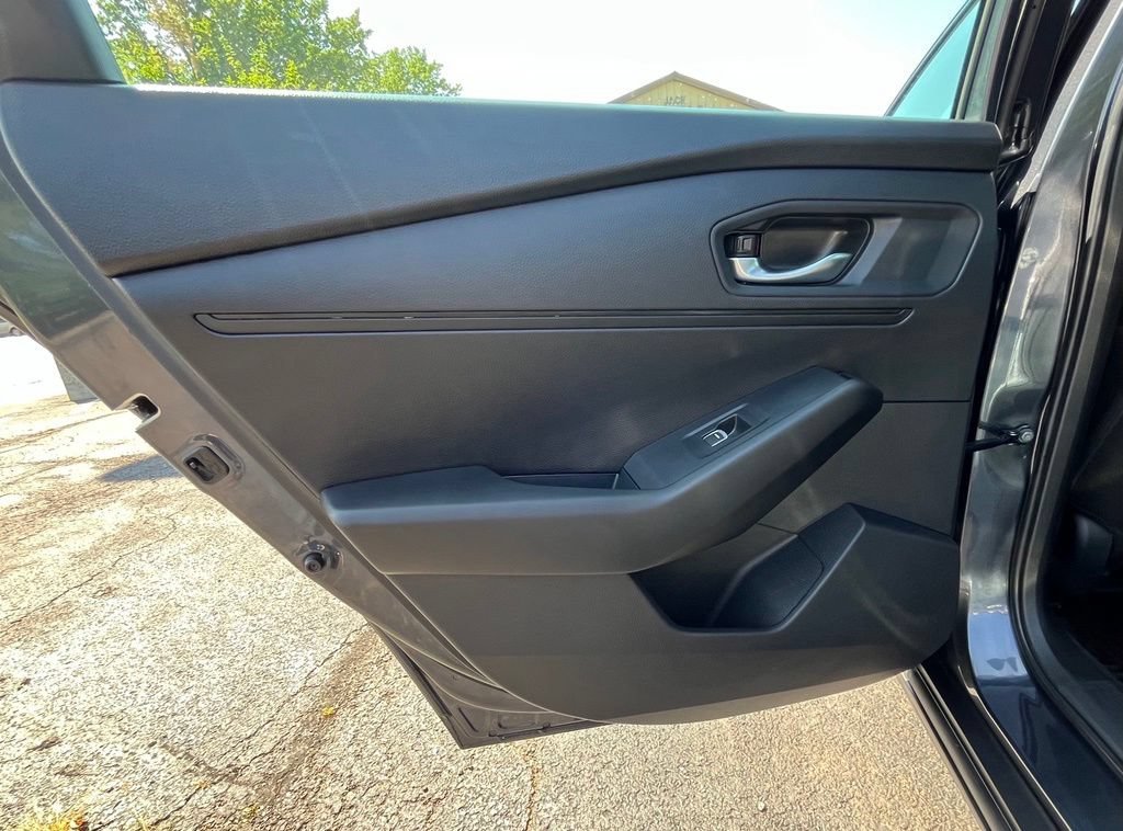 2025 Honda Accord SE - Photo 16
