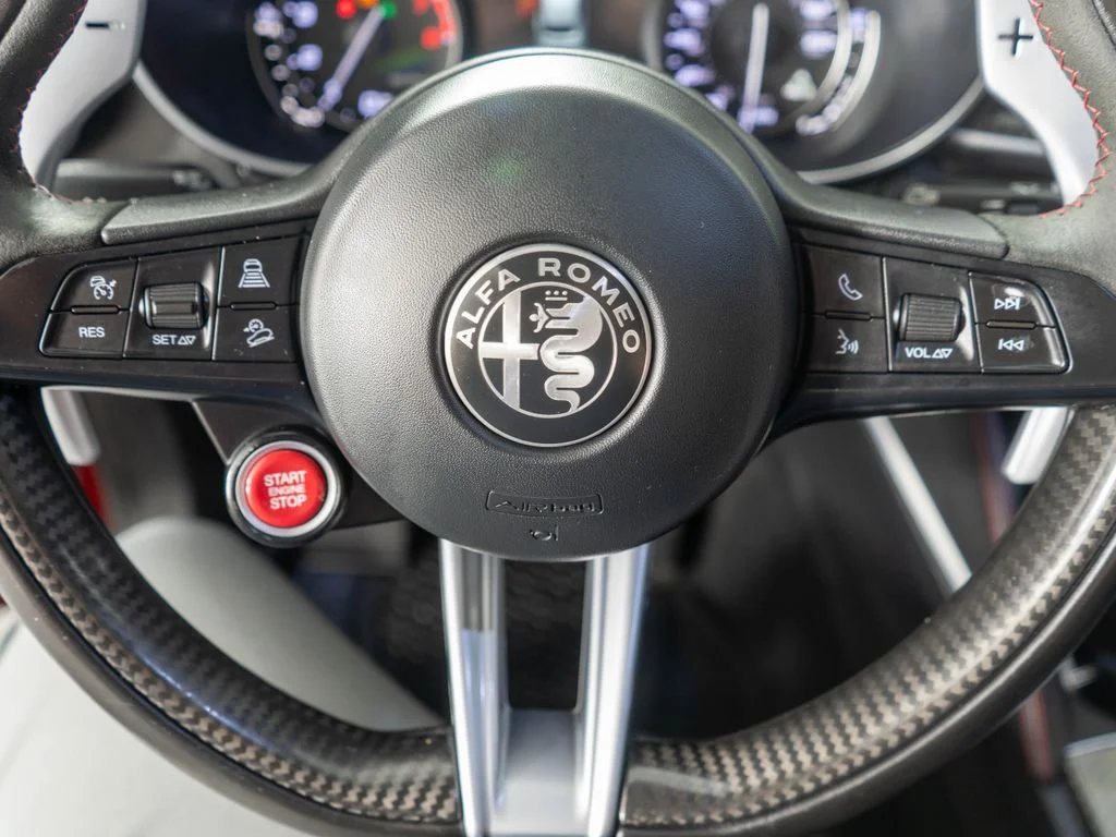 Used 2018 Red Alfa Romeo Quadrifoglio image 15