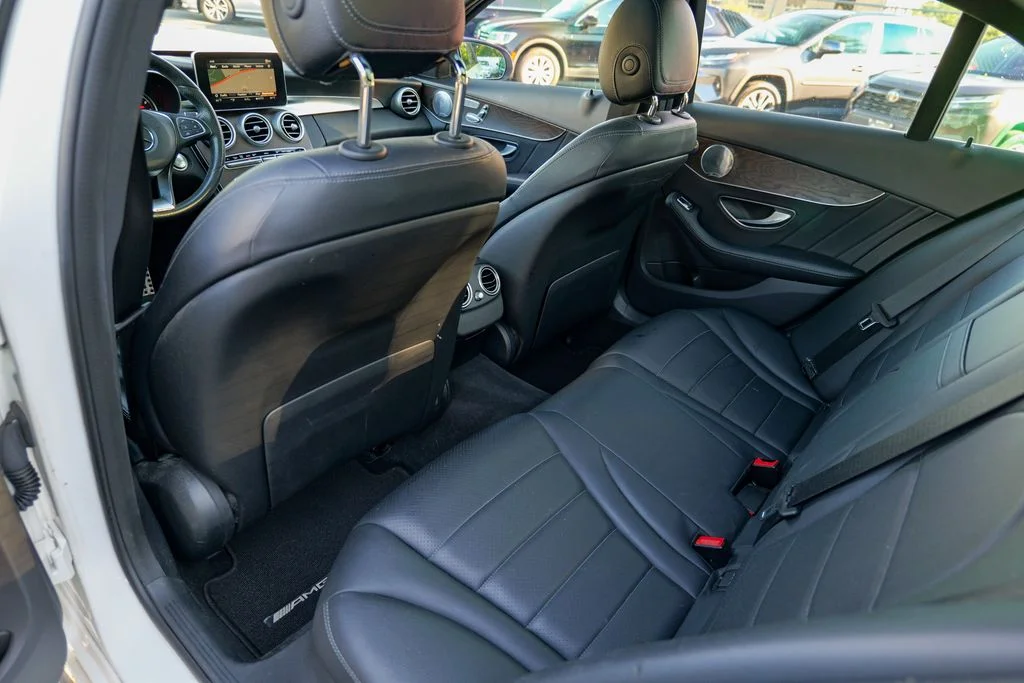 Used 2018 Polar White Mercedes-Benz C 300 image 26