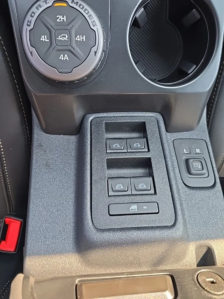 New 2026 Avalanche Gray Ford Badlands® image 21