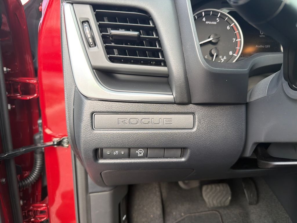 New 2026 Nissan Rogue S 4D Sport Utility