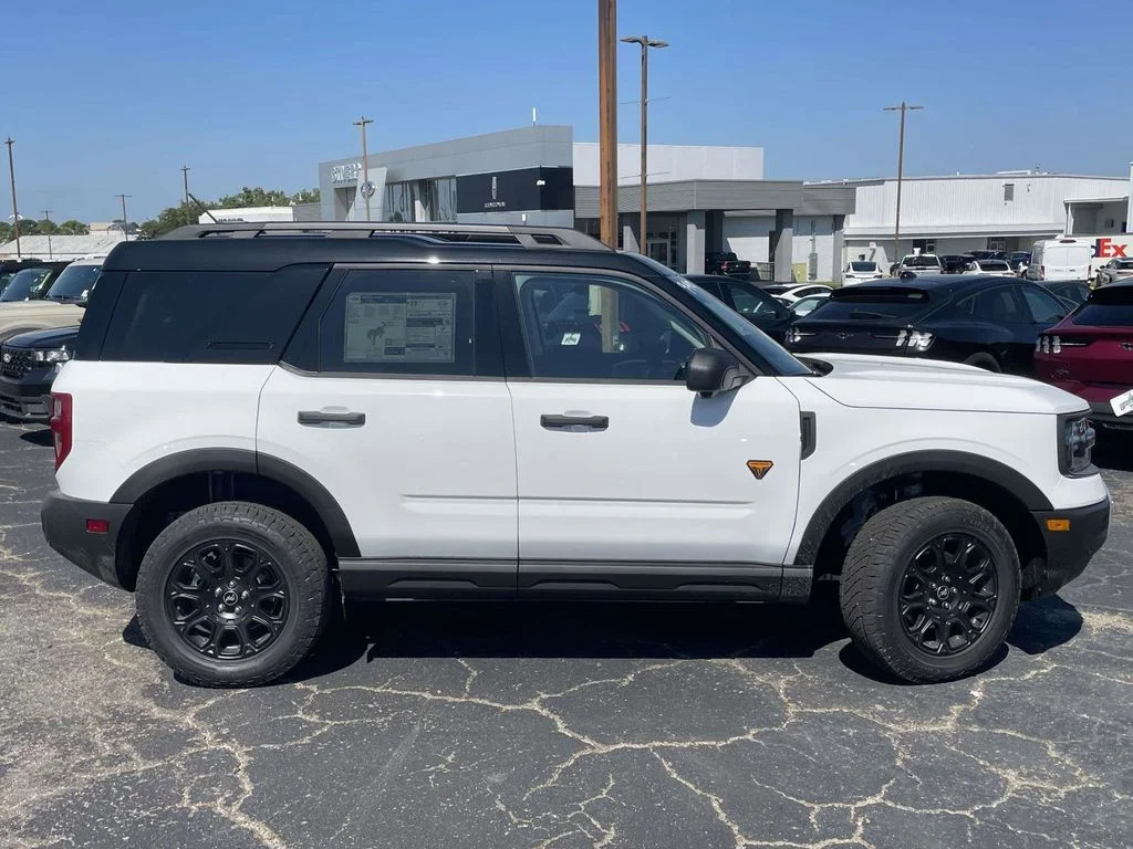 New 2025 Oxford White Ford Badlands® image 2