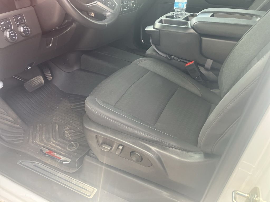 Used 2023 White Chevrolet LT Trail Boss image 9