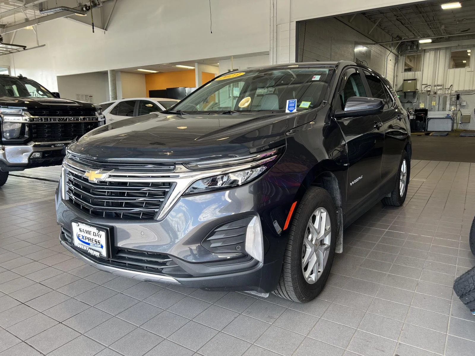 Used 2023 IRON GRAY METALLIC Chevrolet LT image 4