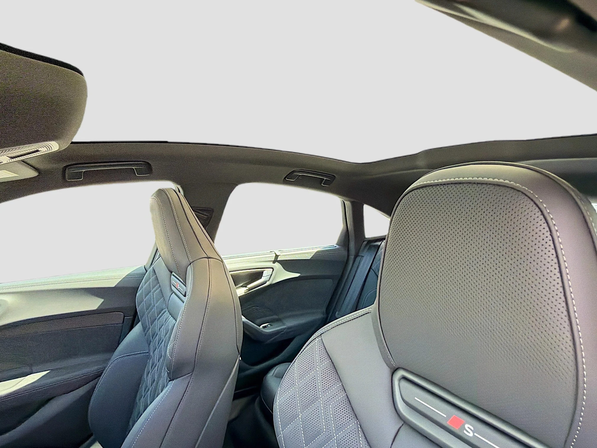 New 2026 Daytona Gray Metallic Audi Premium Plus image 26