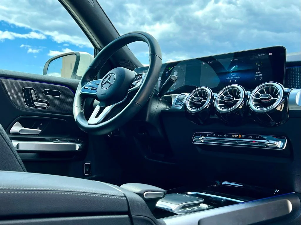 Certified Used 2023  Mercedes-Benz GLB 250 image 14