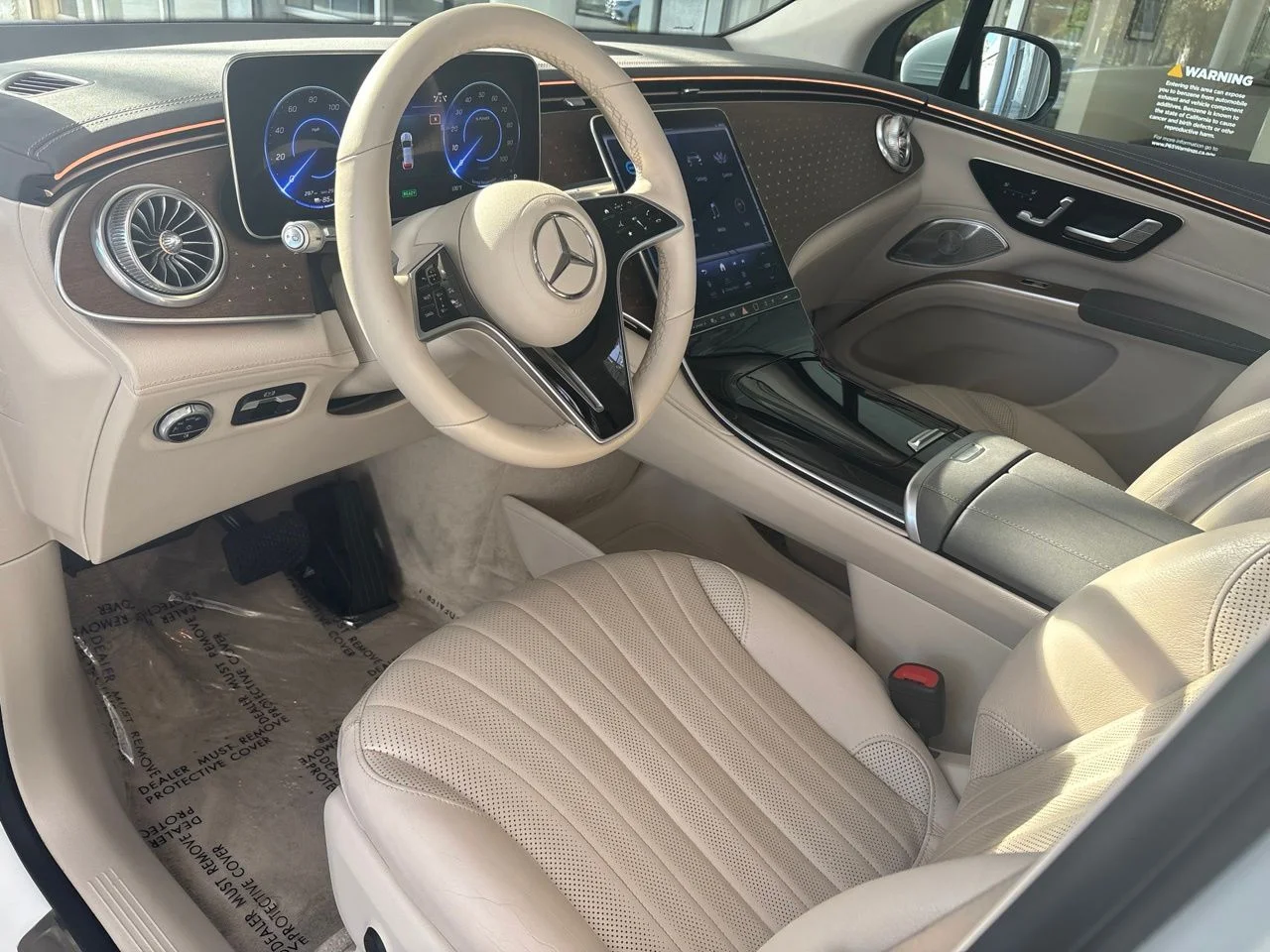Certified Used 2023 White Mercedes-Benz 450 Sports Utility Premium Trim image 7