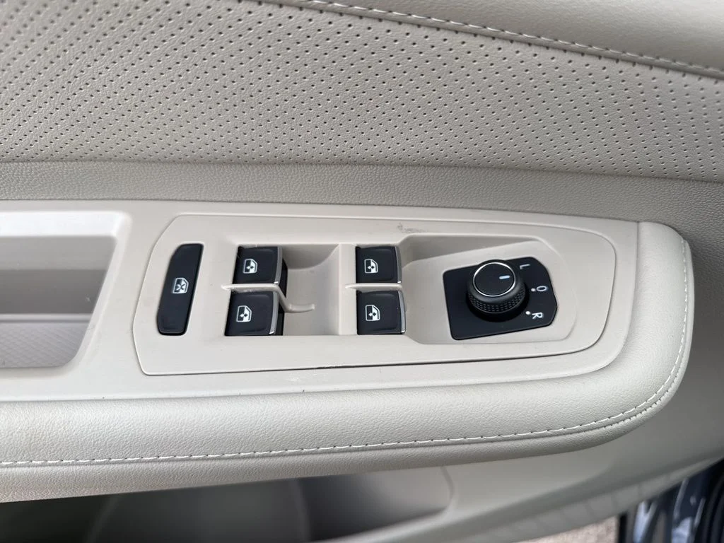 New 2026 Gray Volkswagen 2.0T SE w/Technology image 20