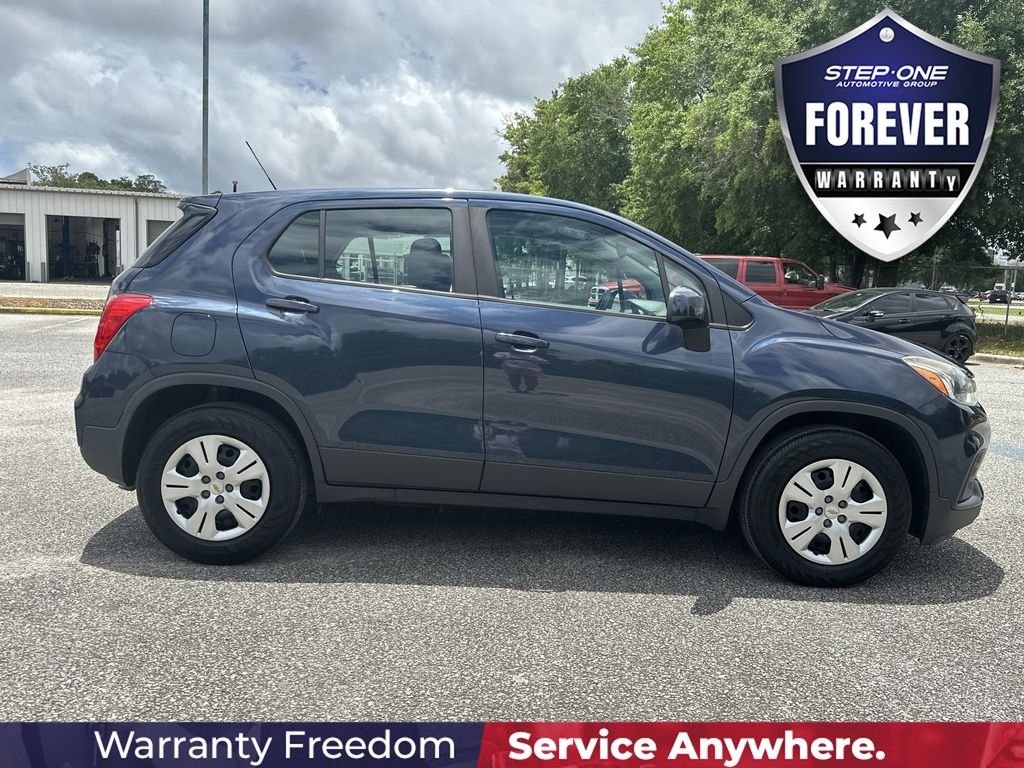 Used 2018 Blue Chevrolet LS image 8