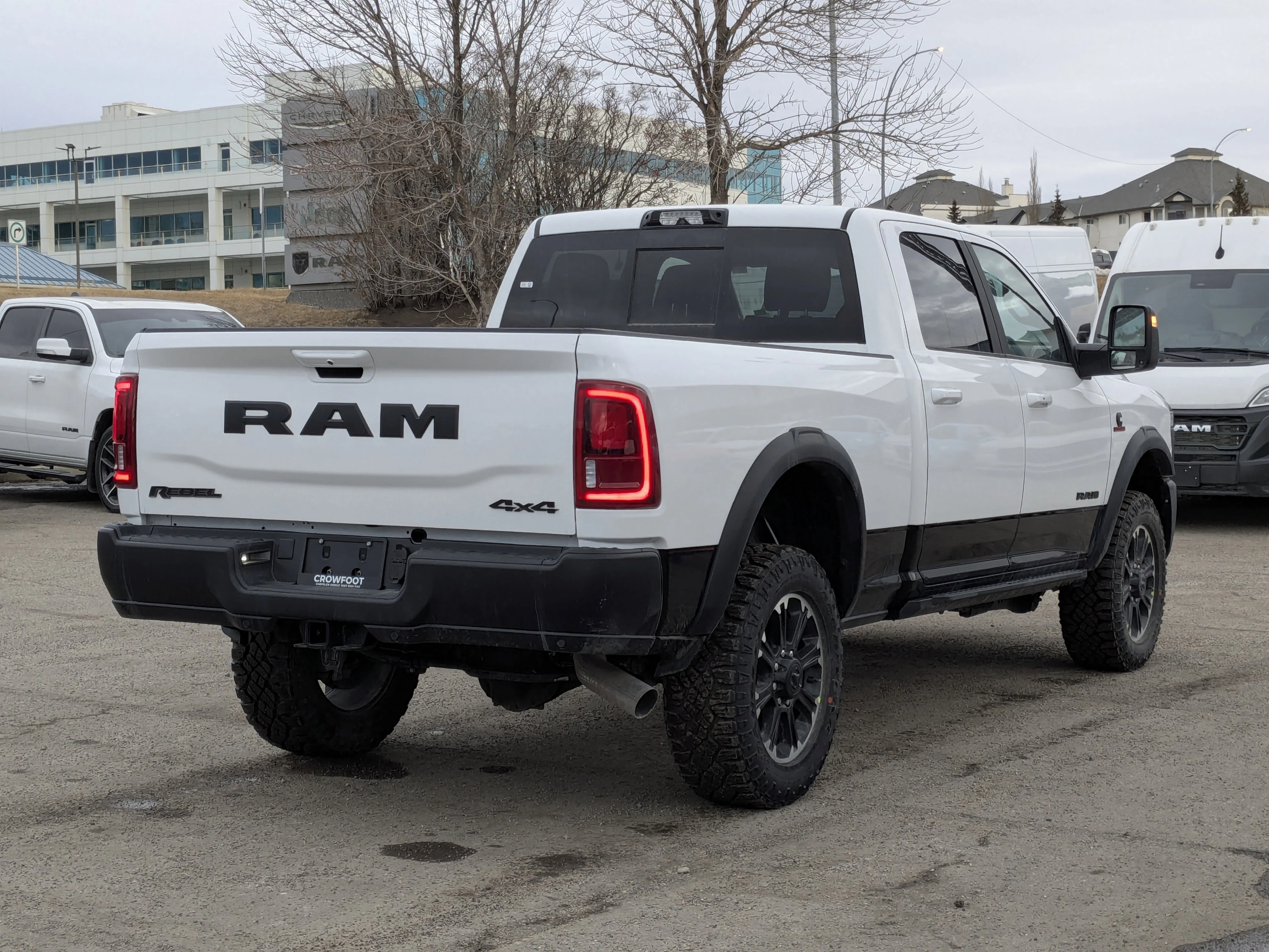 New 2026 White RAM Rebel - 6.7L CUMMINS HO DIESEL  LEVEL 1 GRP  5TH WHEEL TOW GRP image 8