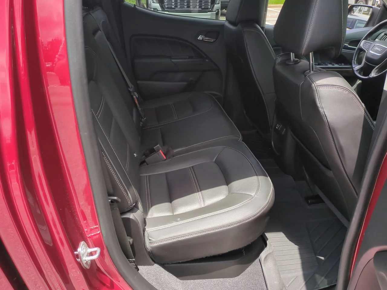 Used 2021 CAYENNE RED TINTCOAT GMC 2WD Denali image 27