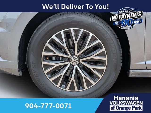Used 2021 White Volkswagen  image 11