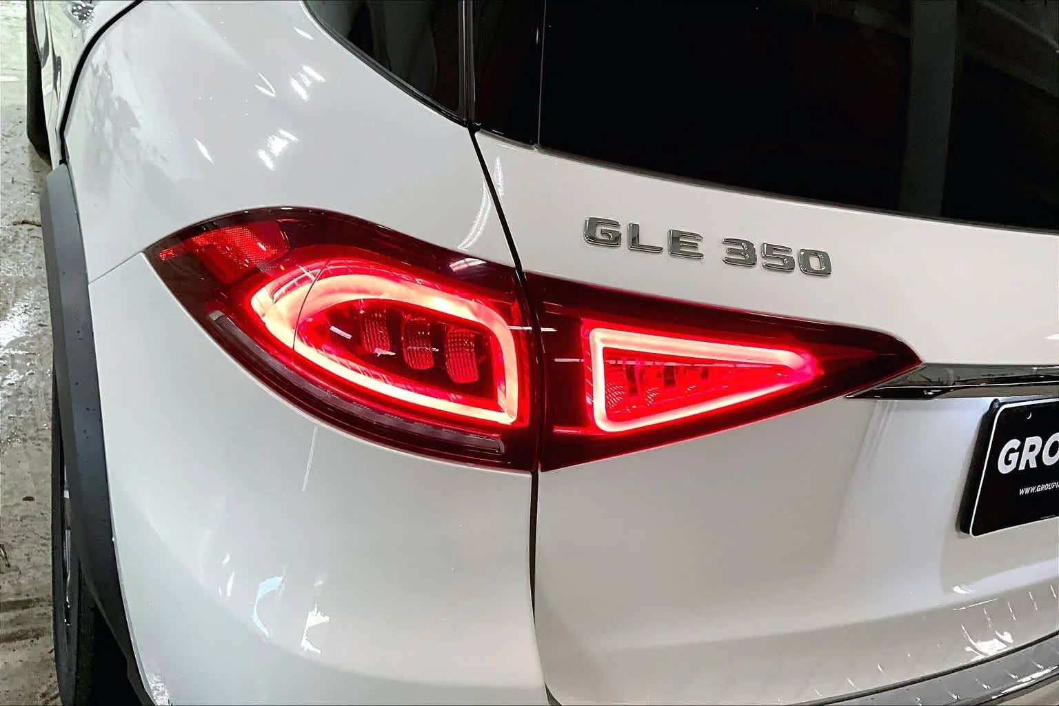 Used 2021 Polar White Mercedes-Benz GLE 350 image 28