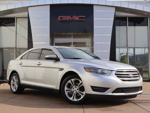 2015 Ford Taurus SEL