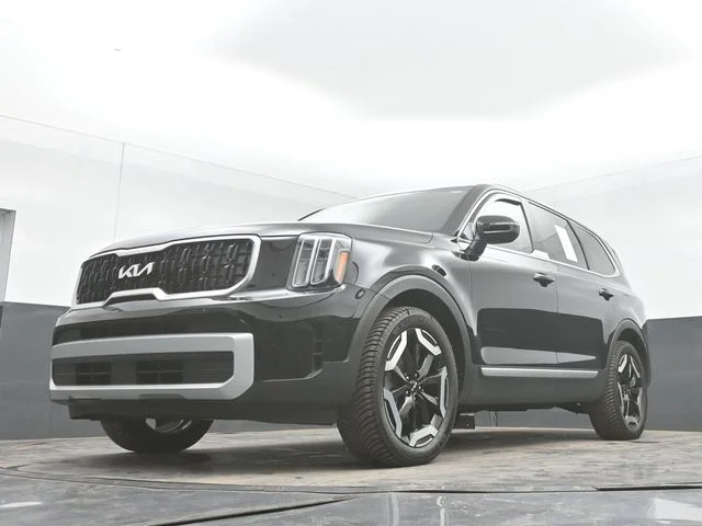 Used 2024 Ebony Black Kia EX image 47