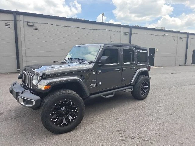 Used 2018 Gray Jeep Unlimited Sahara image 7