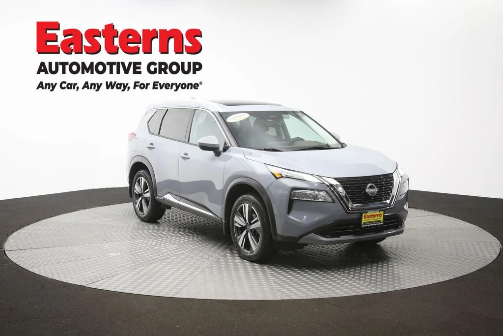 Used 2023 Gray Nissan SL image 52