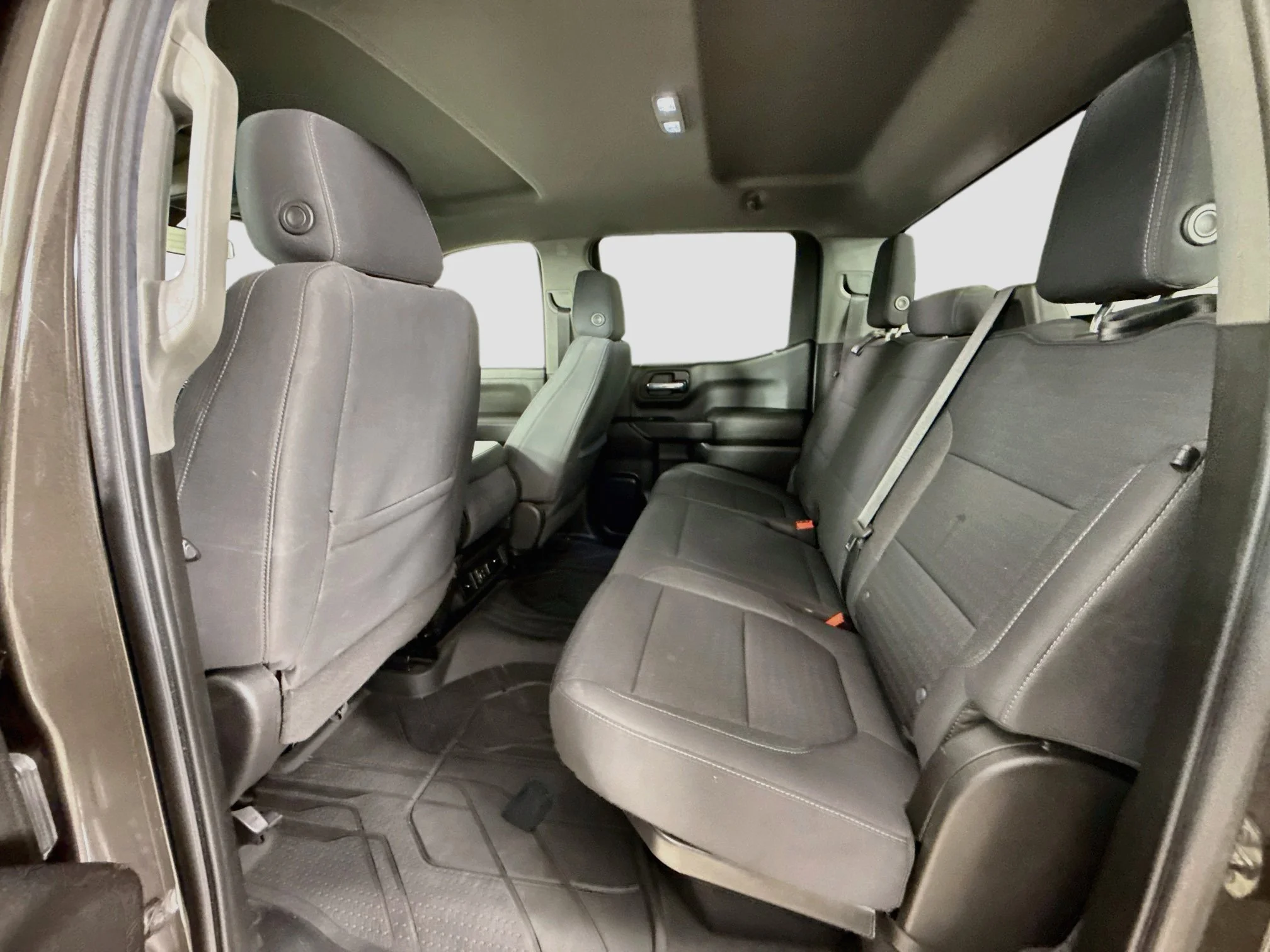 Used 2022 Oxford Brown Metallic Chevrolet LT image 24