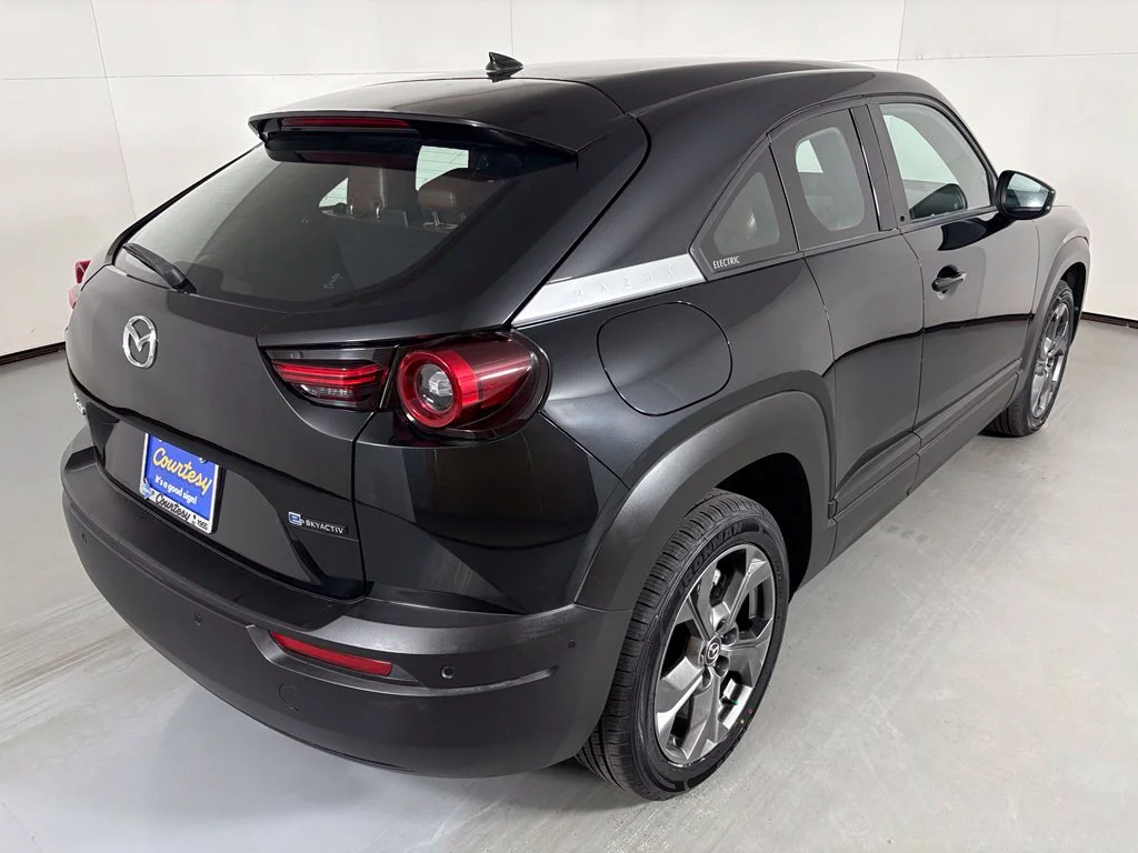 Used 2022 Black Mazda Premium Plus image 8