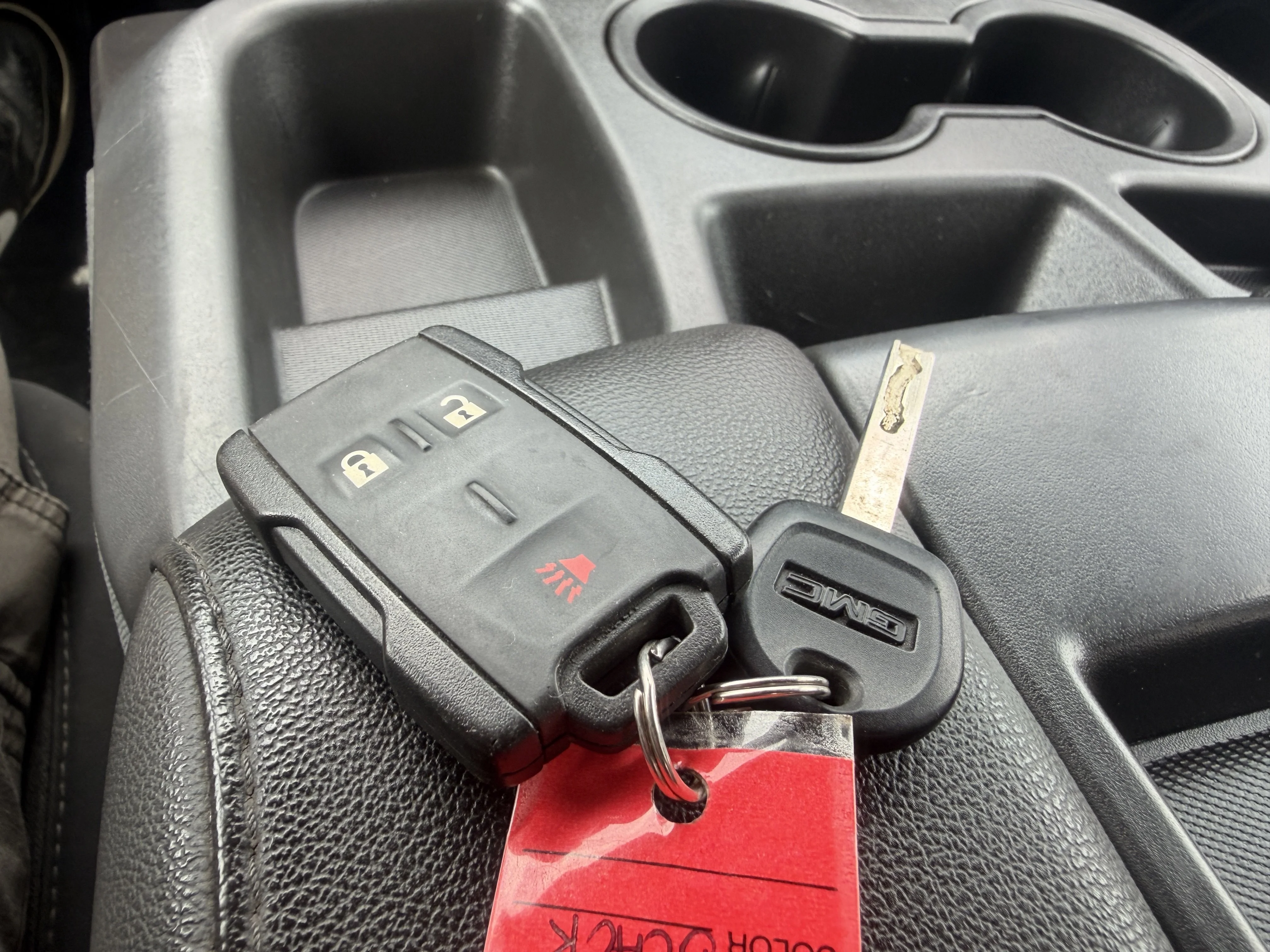 Used 2020 Dark Sky Metallic GMC SLE image 39