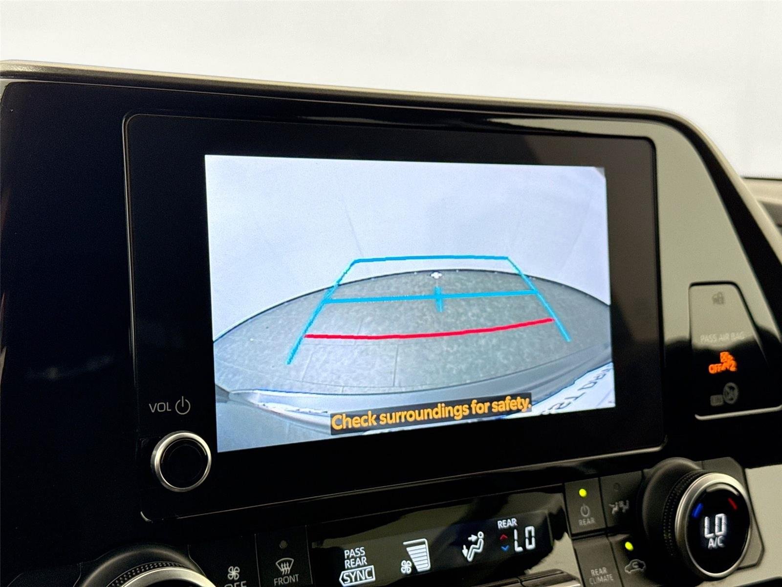 2023 Toyota Highlander L - Photo 22