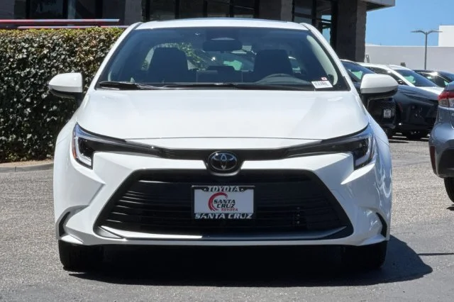New 2026 Ice Cap Toyota  XLE image 9