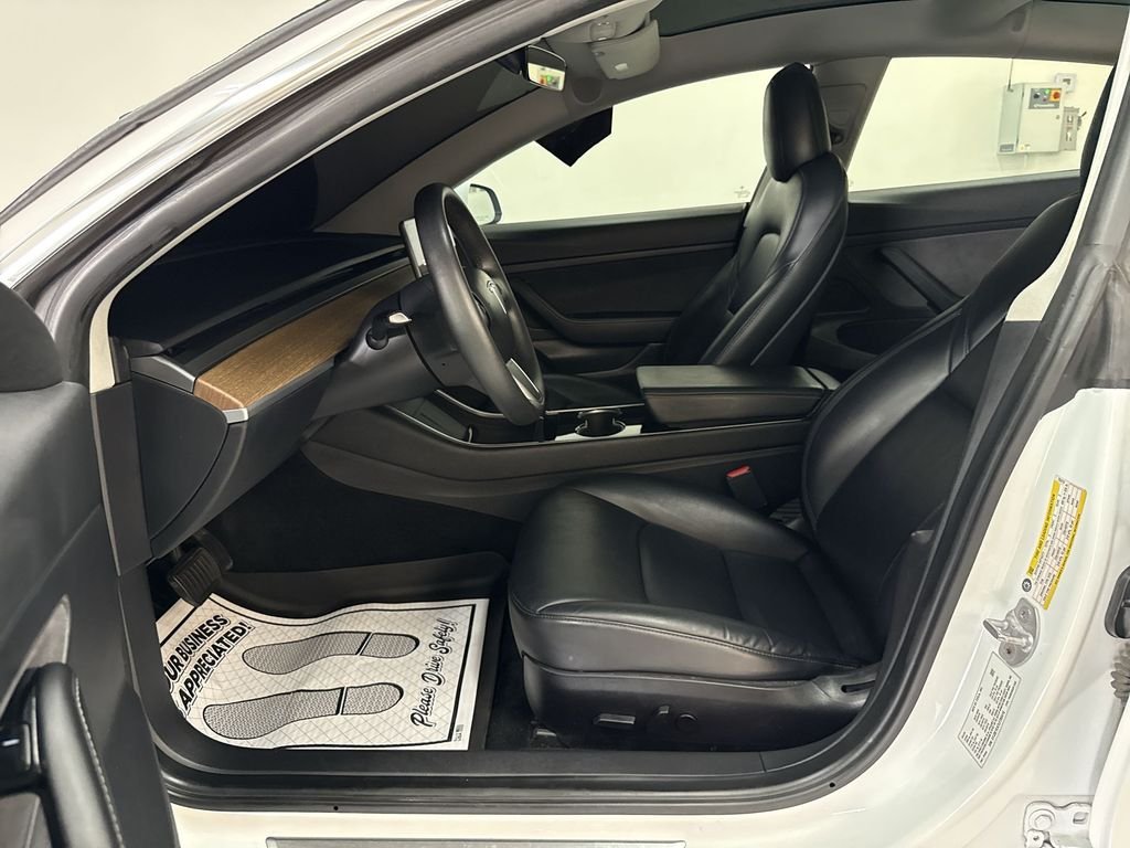 Used 2020 White Tesla Standard Range Plus image 12