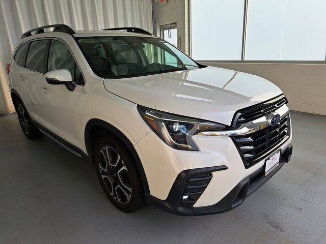 Used 2023 White Subaru Limited image 4