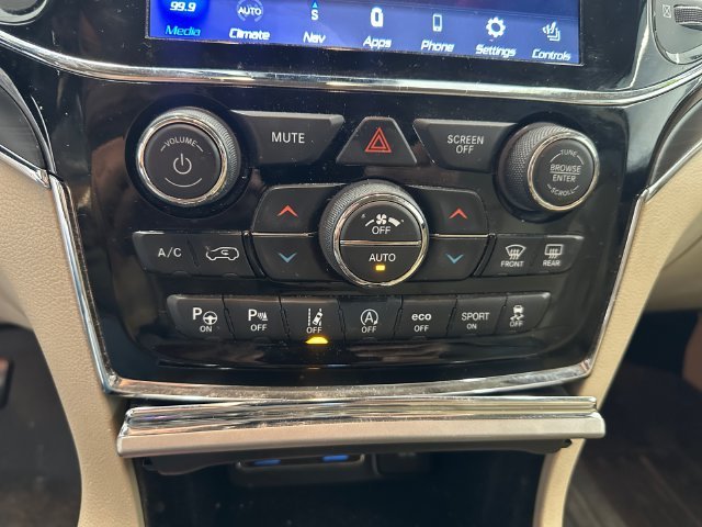 Used 2020 White Jeep Limited image 38
