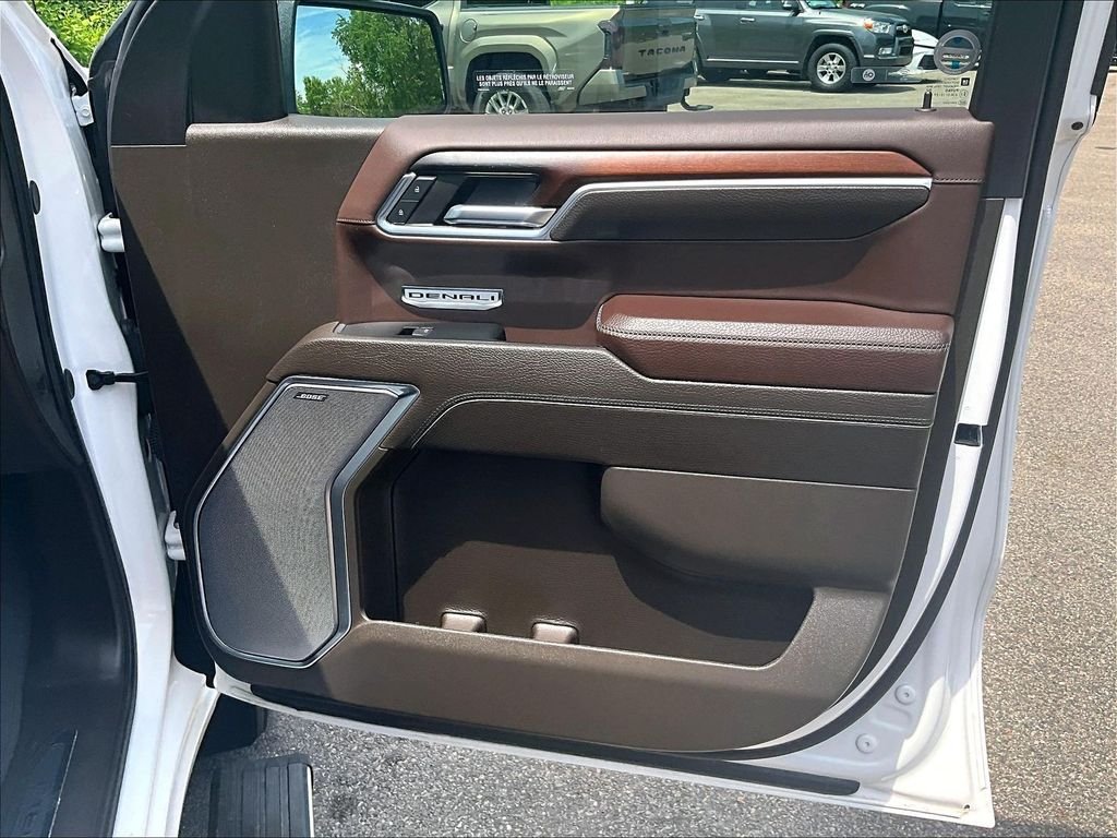 Used 2024 White GMC Denali image 12