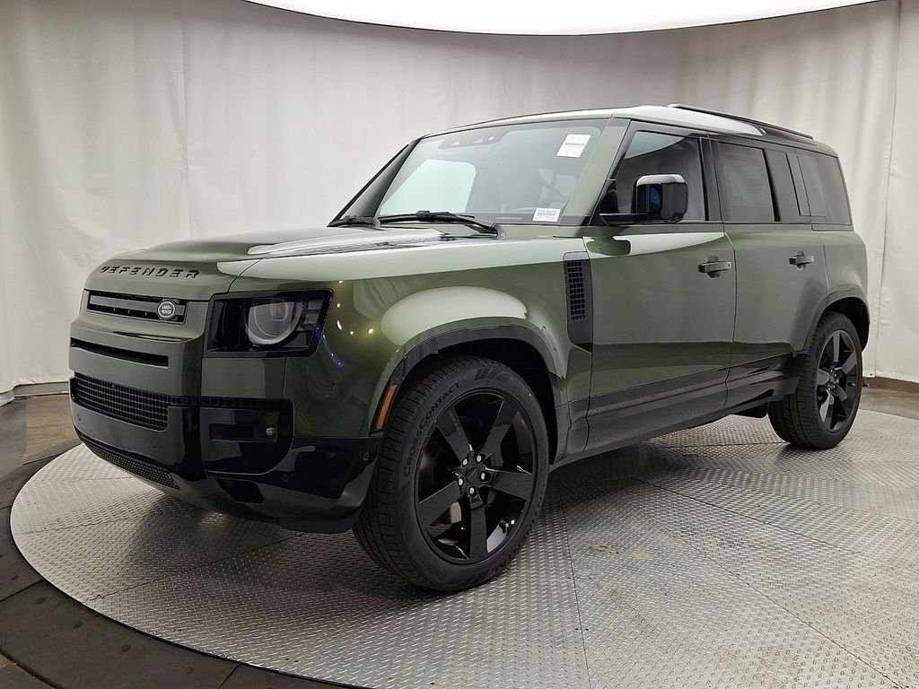 New 2026 Woolstone Green LAND ROVER X-Dynamic SE image 1