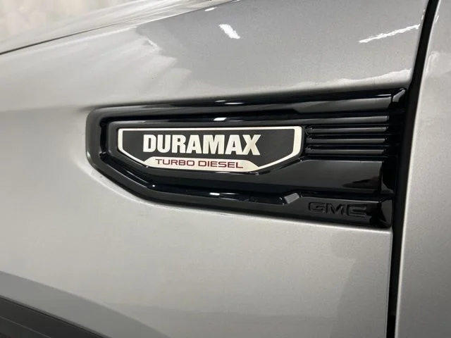 Used 2022 Silver GMC Elevation image 29