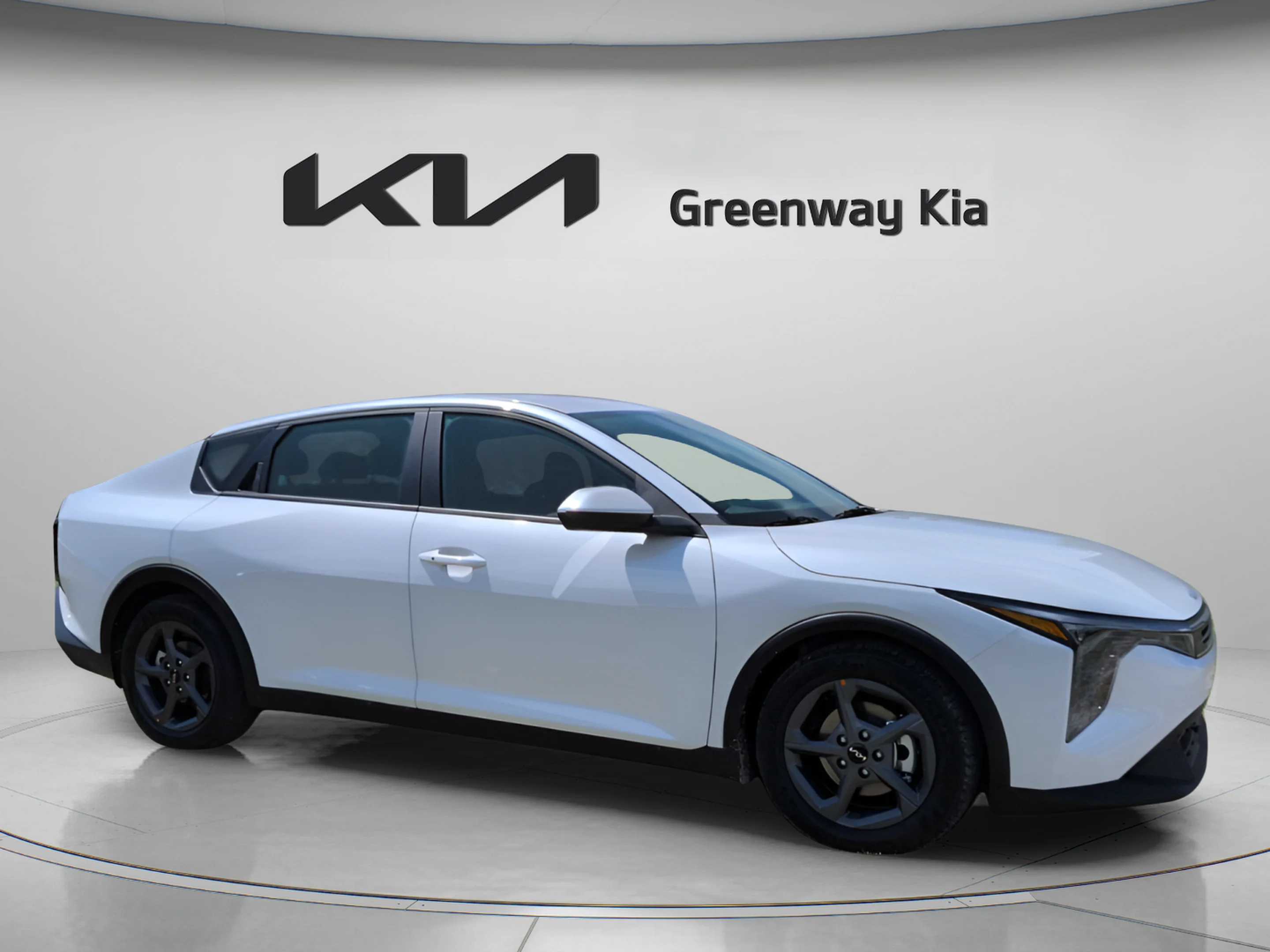 New 2026 Snow White Pearl Kia LXS image 2