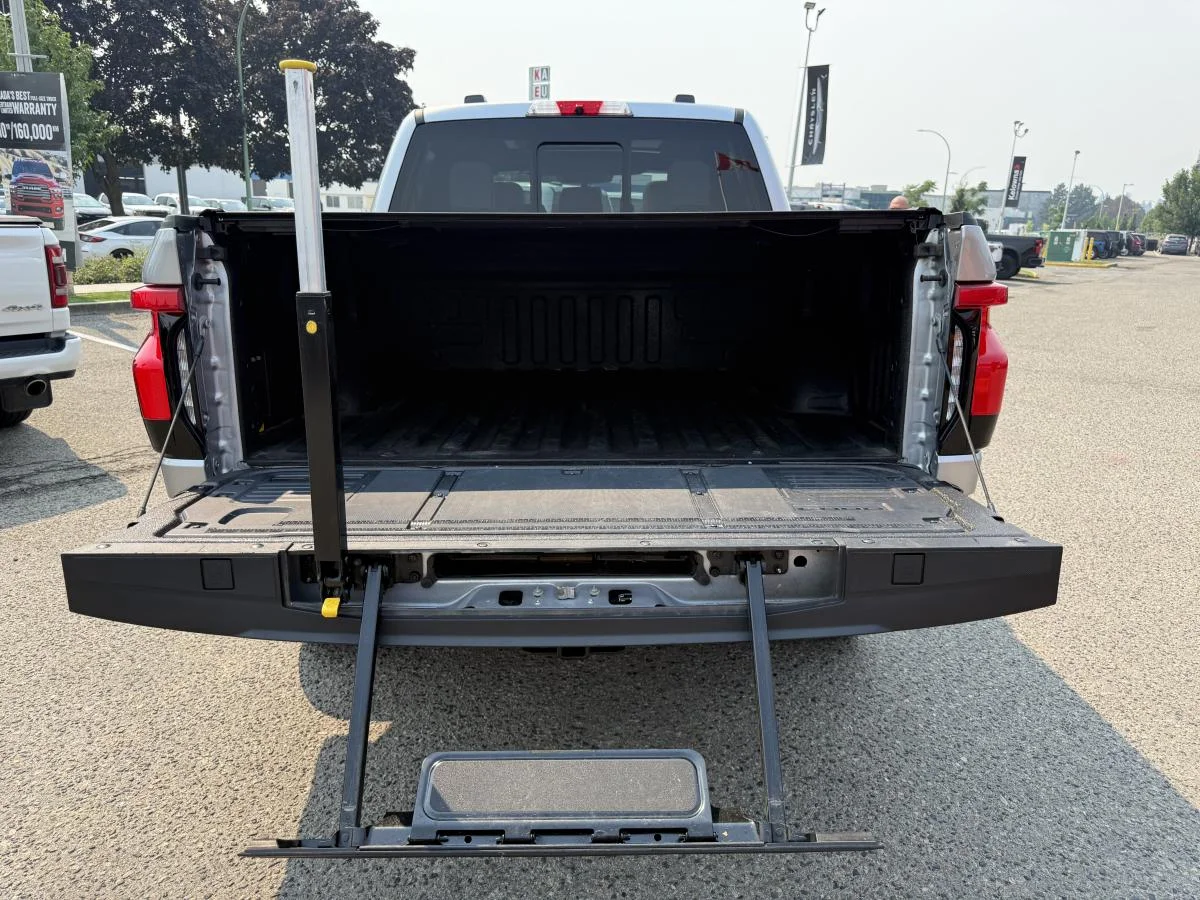Used 2023 Grey Ford PRO image 8