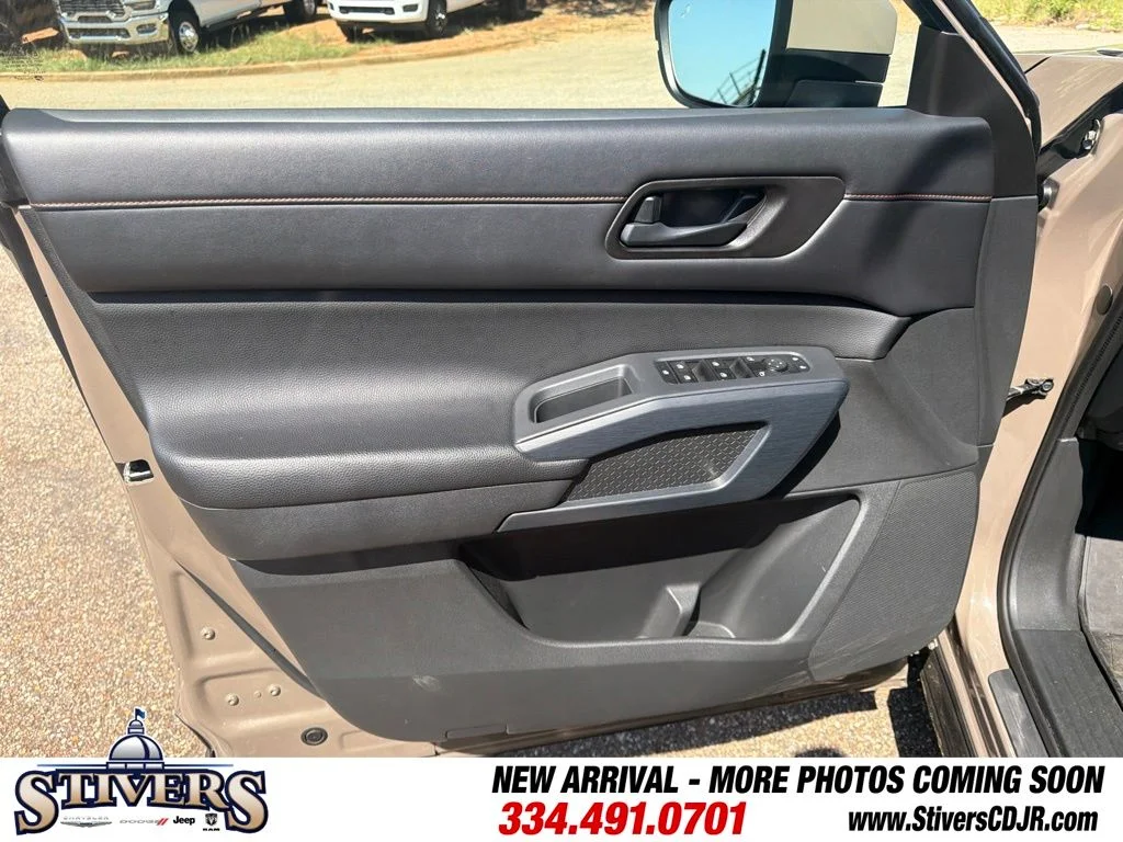 Used 2024 Beige Nissan Rock Creek image 10