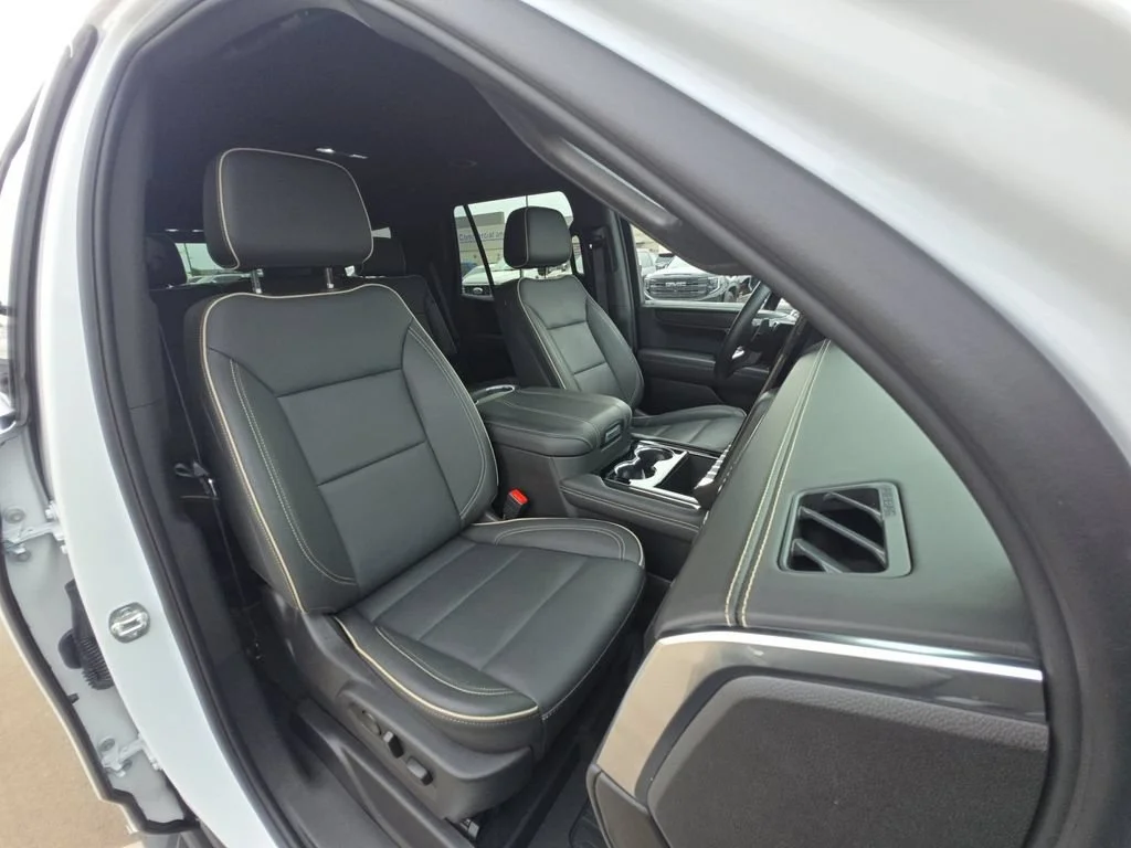 Certified Used 2026 Summit White GMC Elevation image 36