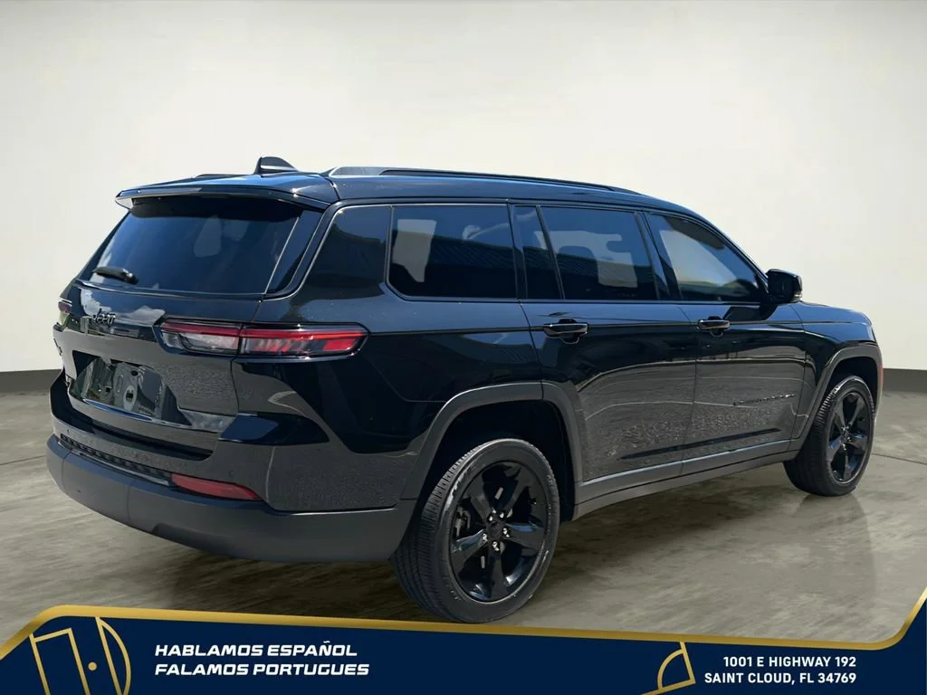 Used 2024 Black Jeep Altitude X 4x4 image 6