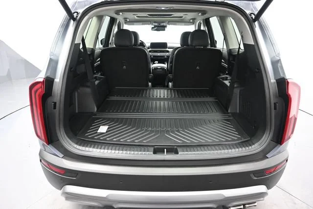 Used 2021 Everlasting Silve Kia EX image 23