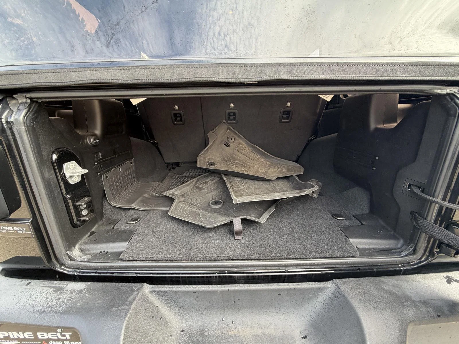 Used 2022 Black Clearcoat Jeep Unlimited Sport S image 19