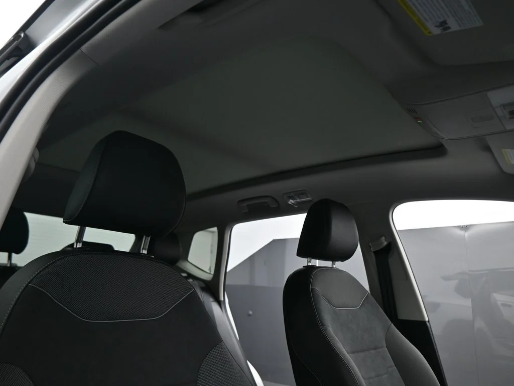 2026 Volkswagen Taos SE Black - Photo 47