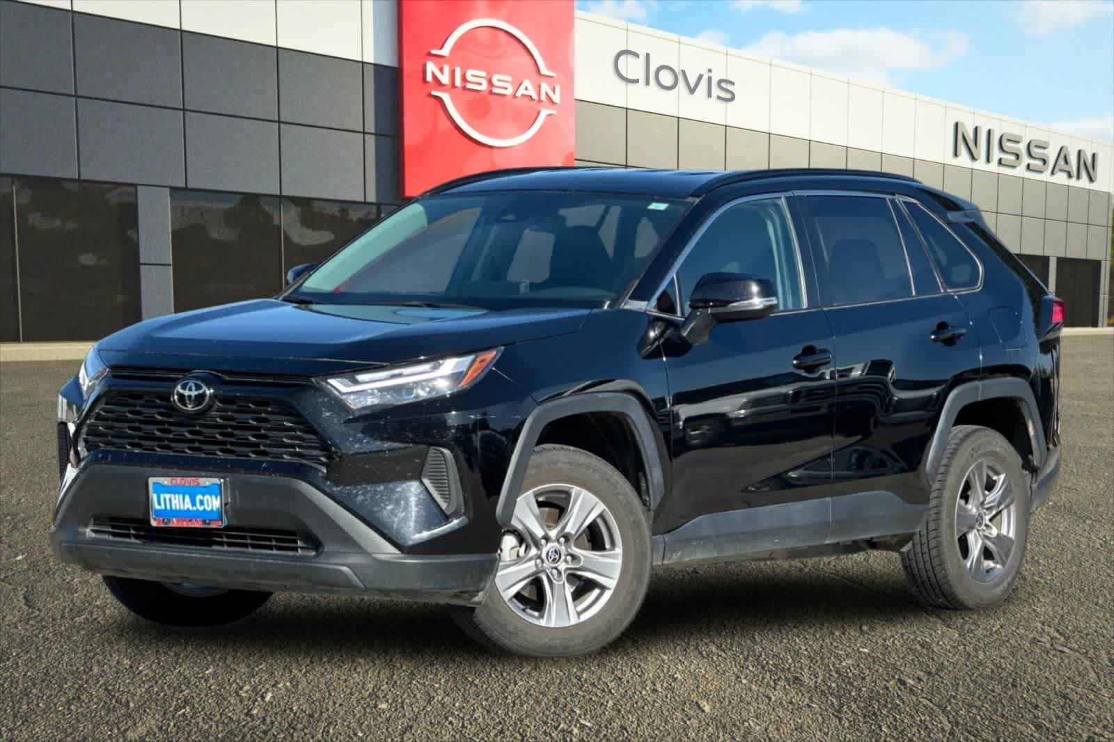 2024 Toyota RAV4 XLE AWD's photo