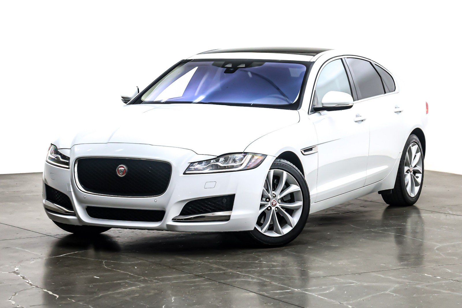 2017 Jaguar XF Premium