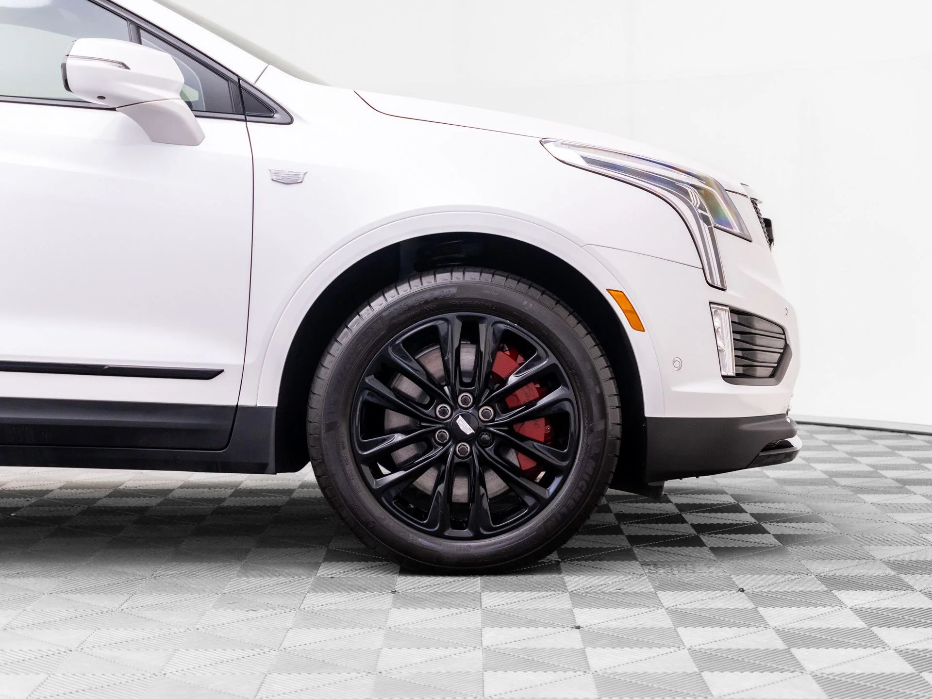 Used 2026 White Cadillac Sport image 39