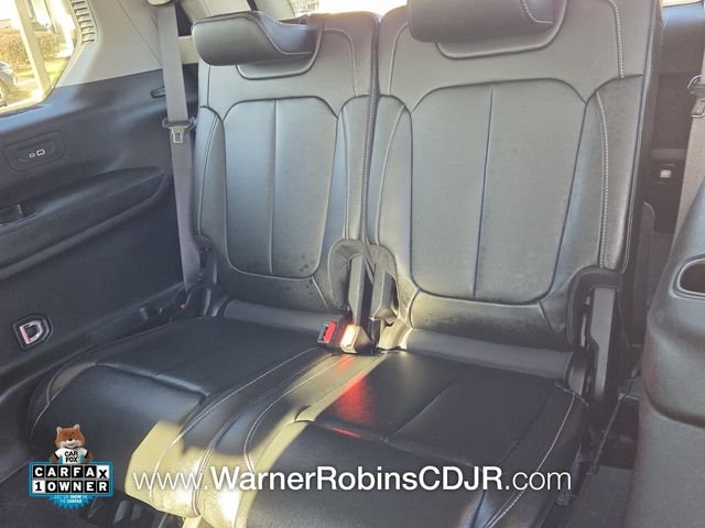 Used 2023 Gray Jeep Limited image 10