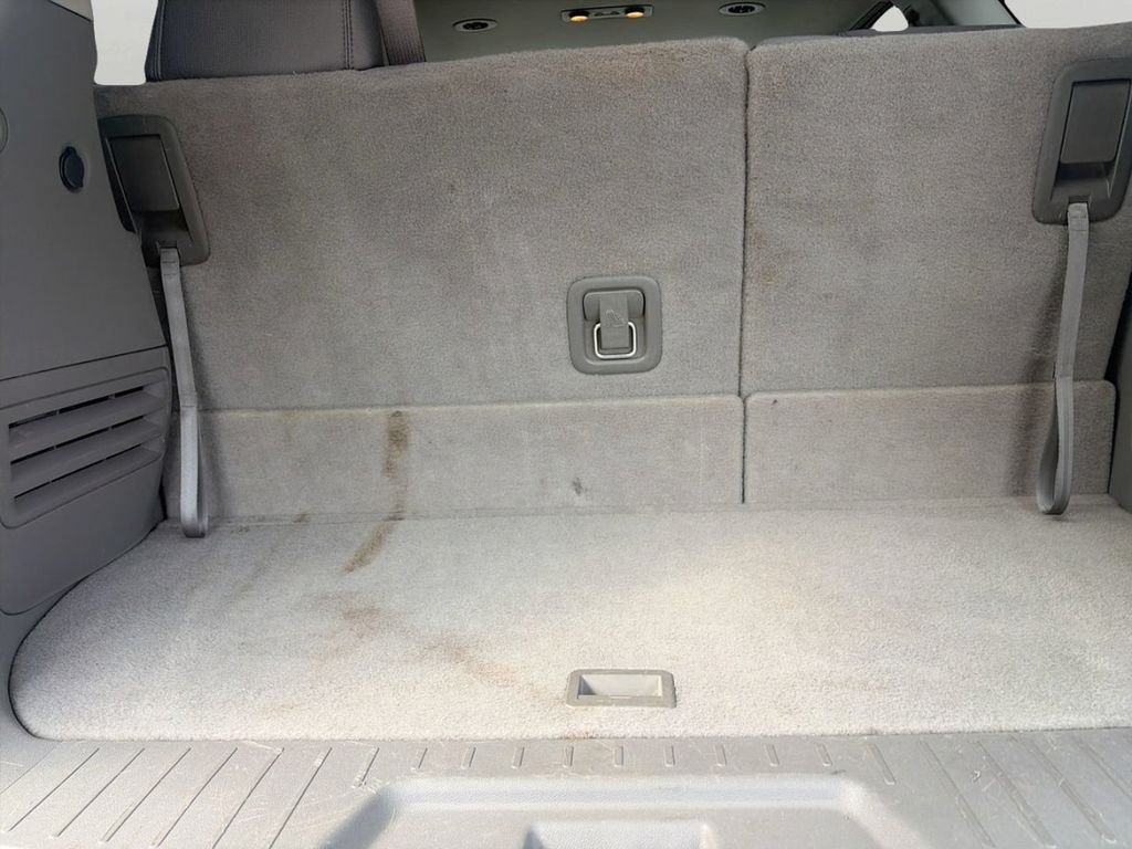 Used 2009 Silver Chevrolet LT image 7