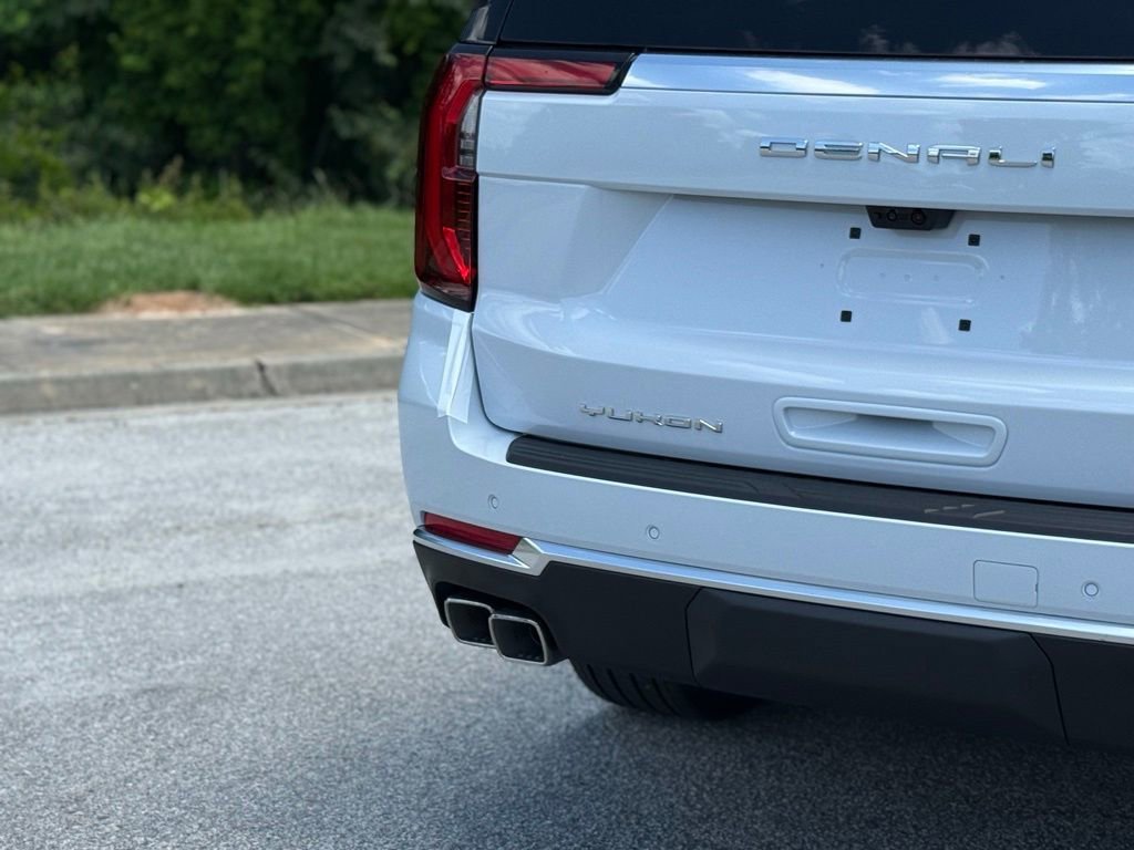 2026 GMC Yukon XL Denali - Photo 14