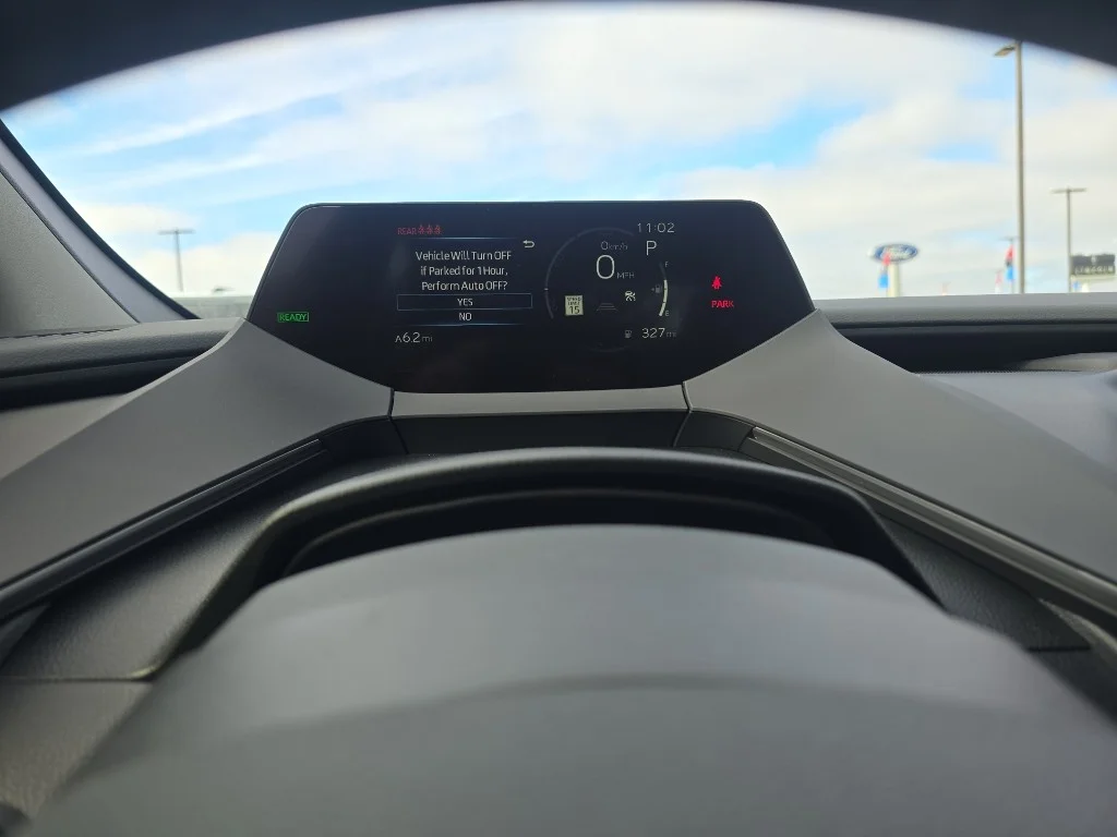 2026 Toyota Prius LE - Photo 5