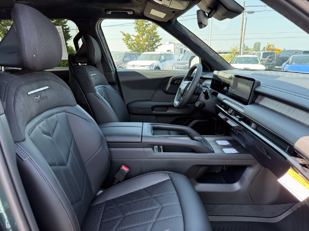 New 2027 Black Jade Green Kia X-Line SX Prestige image 12
