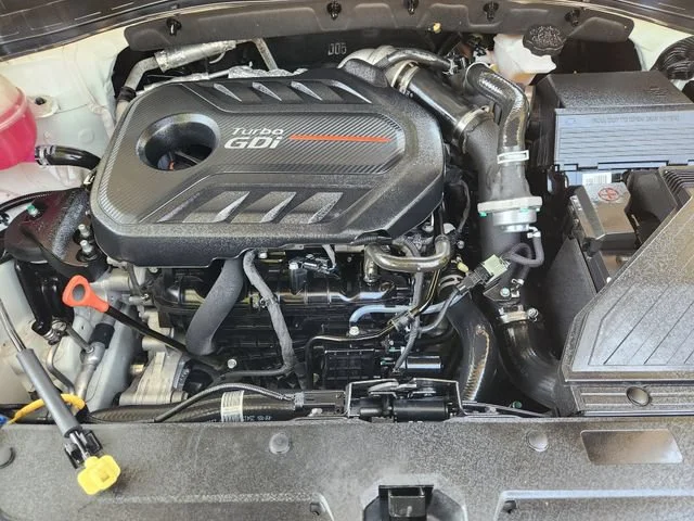 Used 2022 White Kia SX Turbo image 31
