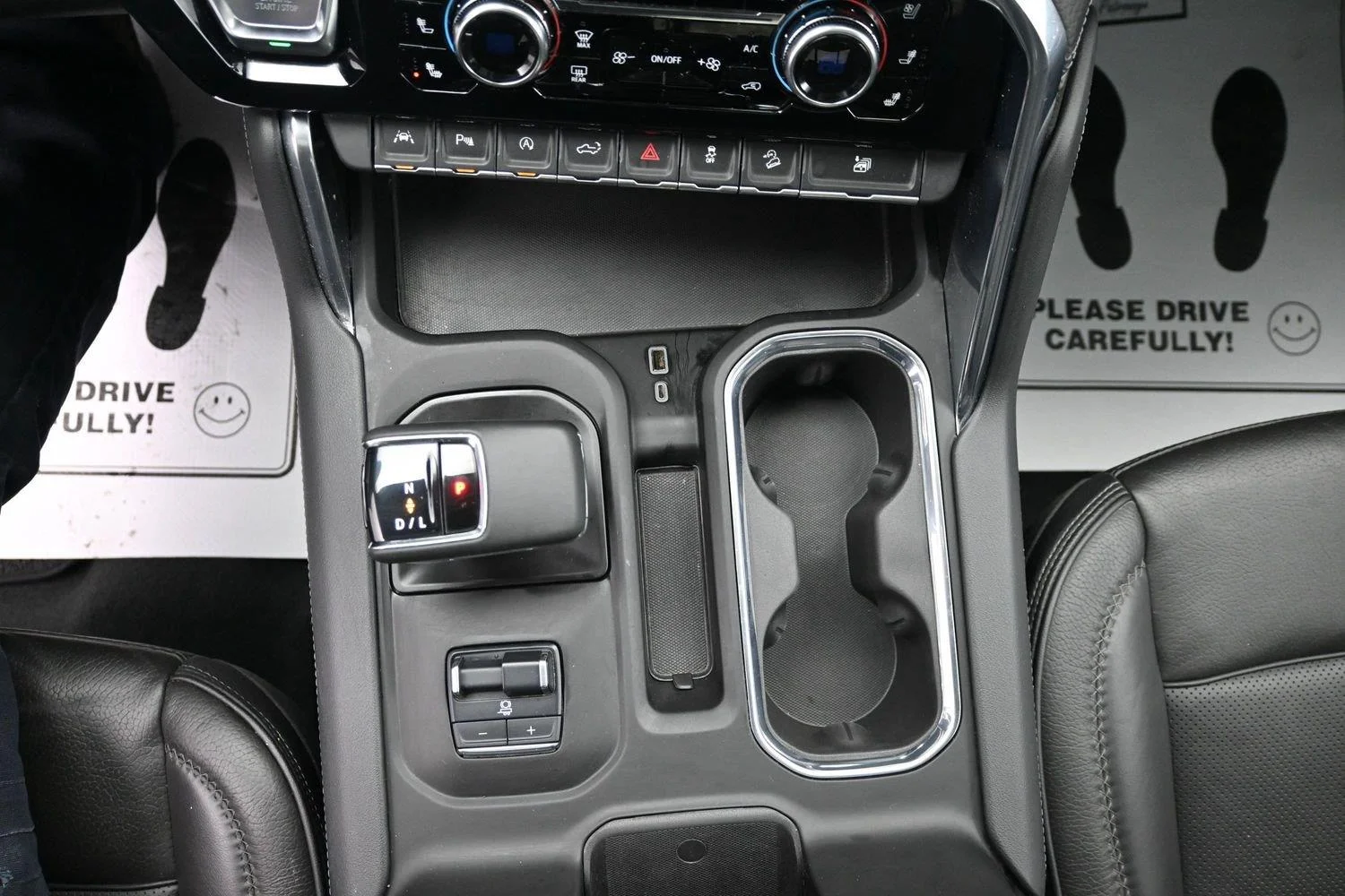Used 2023 Onyx Black GMC Denali image 35